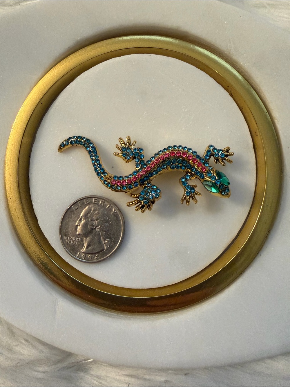 Gold-tone Multicolor Crystal Gecko Pin Brooch - Vibrant Blue & Pink